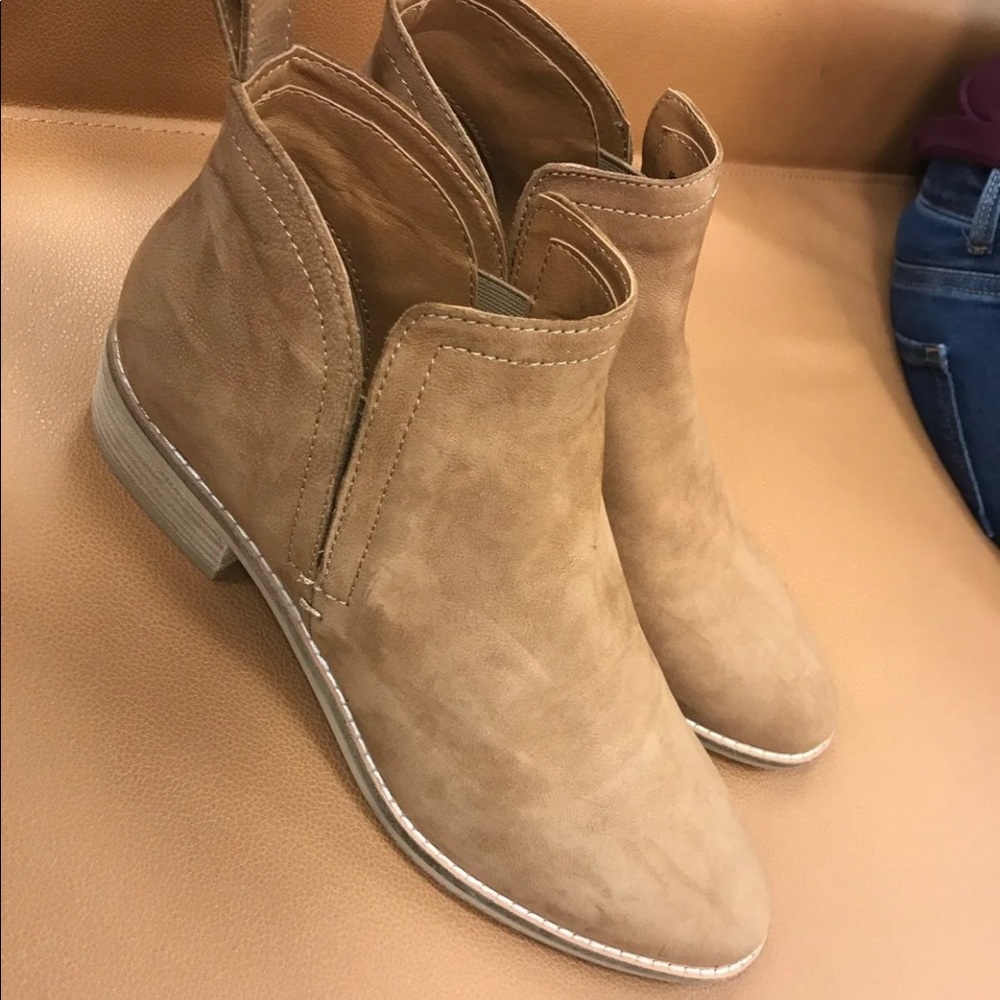 Dolce vita boots.. BRAND NEW